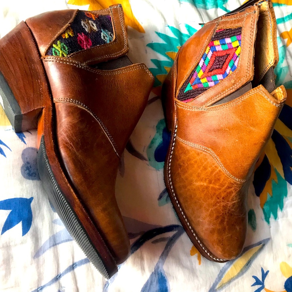 Free people boho booties boots shoes leather embroidered new 5.5
